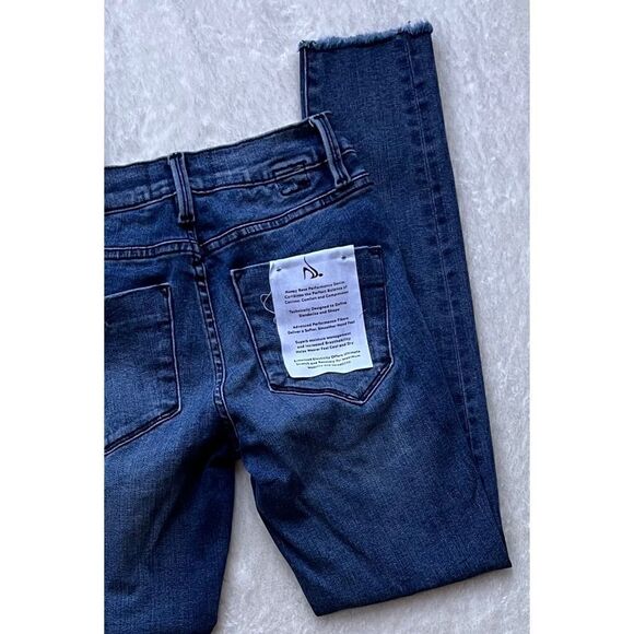 NWT Nancy Rose Mia Skinny Mid Rise Stretch Frayed Raw Hem Distressed Jeans - Picture 16 of 16